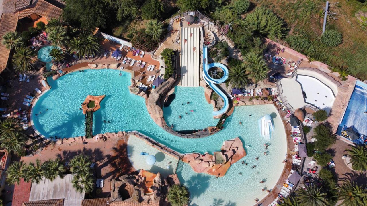 אגדה Hotel Pirates World מראה חיצוני תמונה