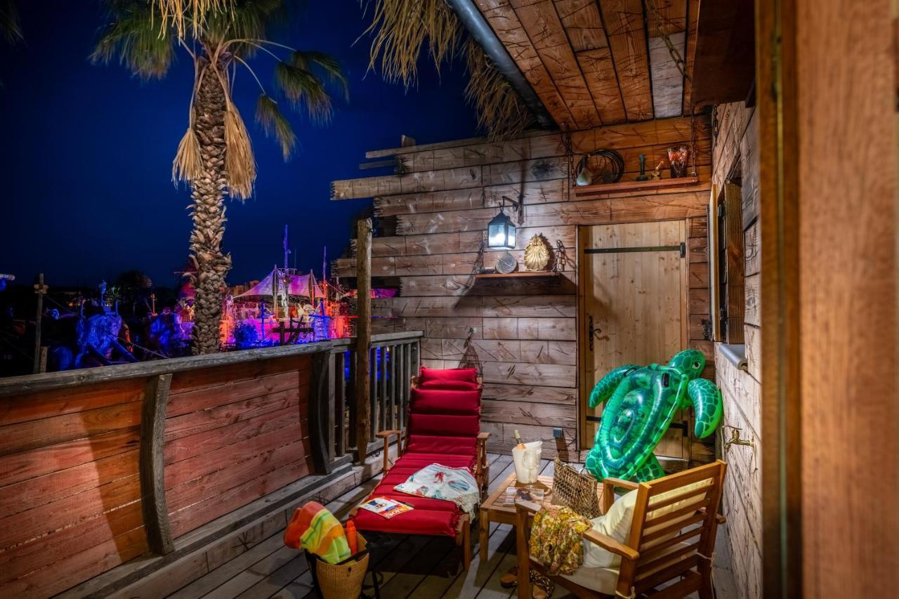 אגדה Hotel Pirates World מראה חיצוני תמונה